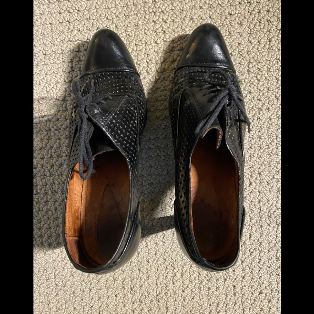 Perforated leather stiletto lace up shoes 39 Wide from Duo Boots UK